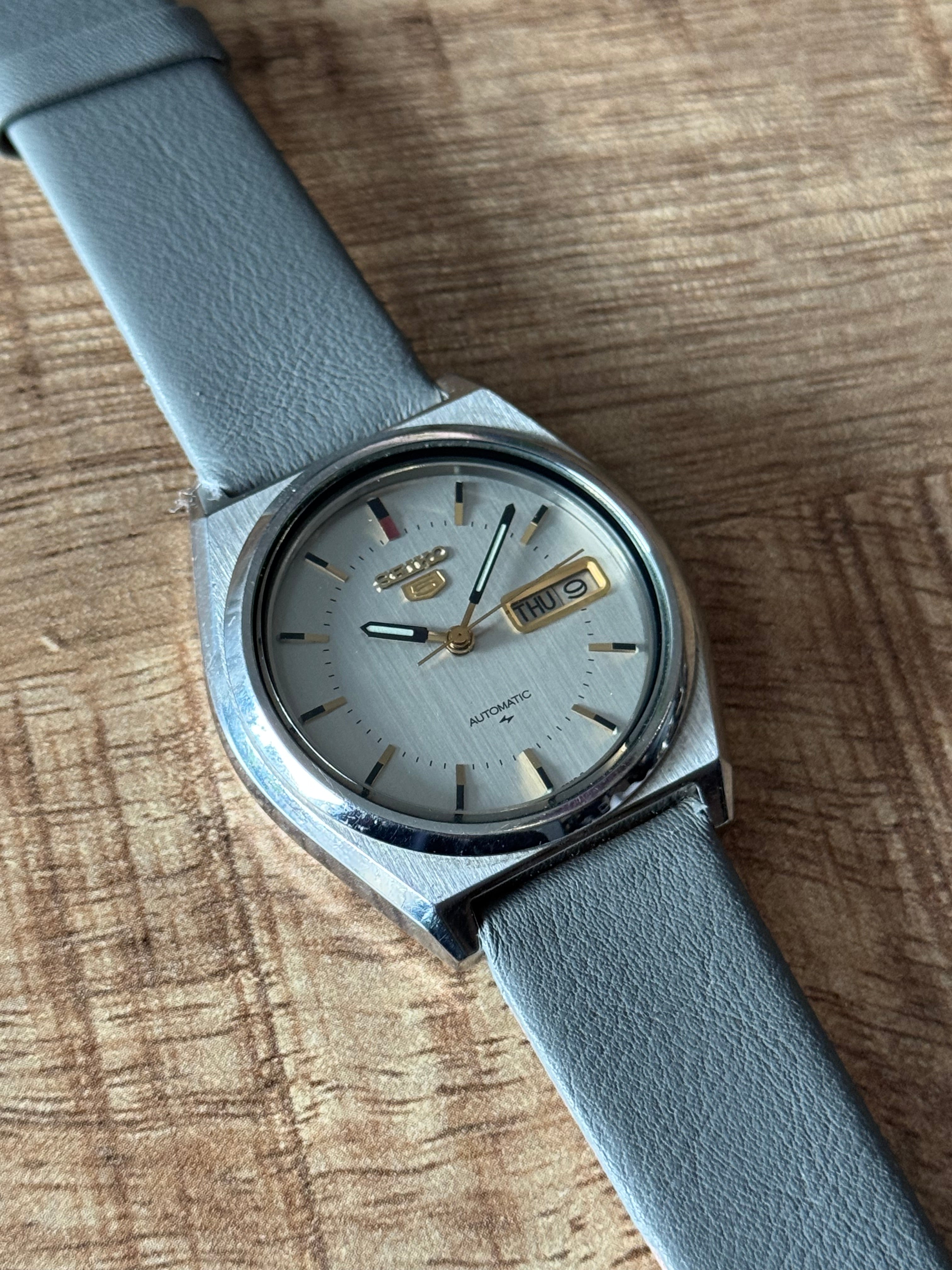 Seiko 5 7009-8761