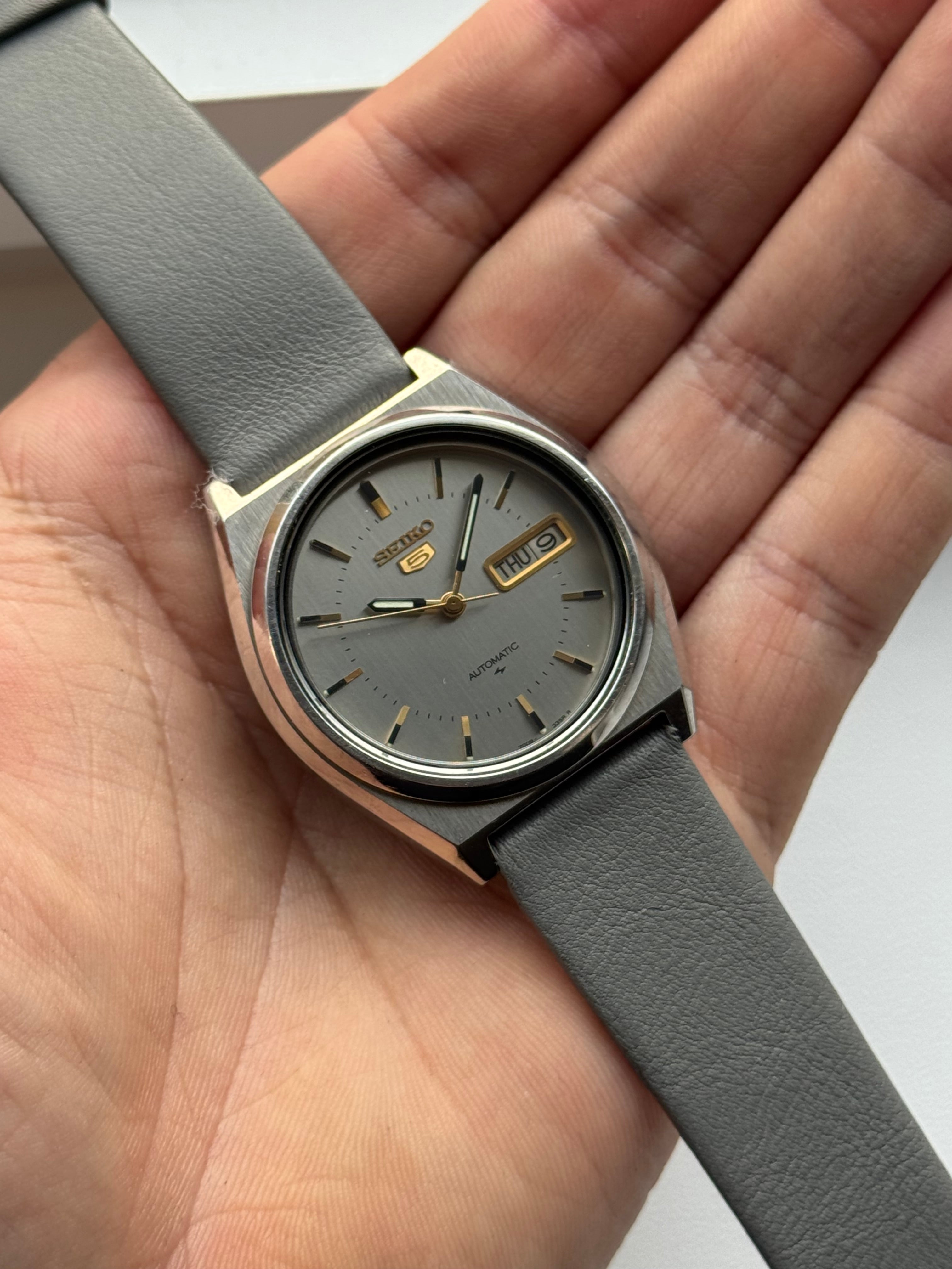 Seiko 5 7009-8761